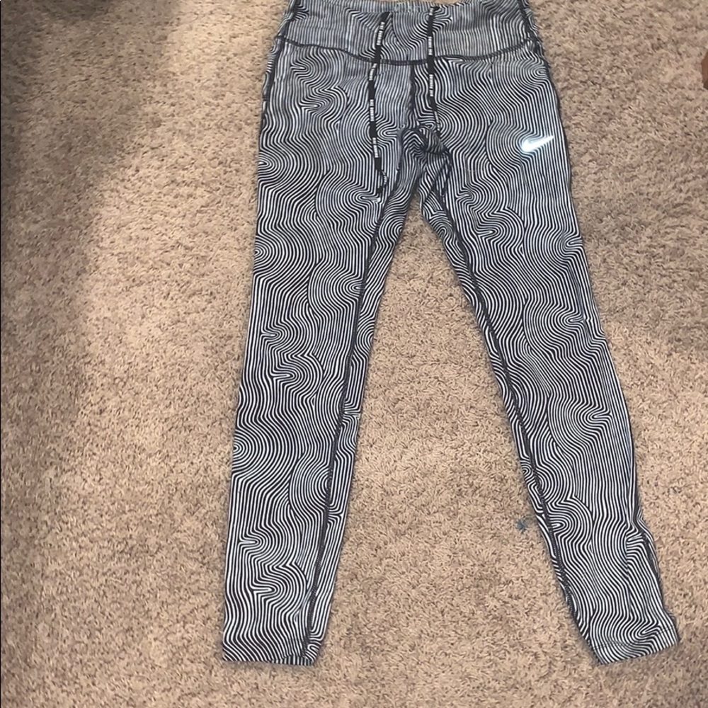 Nike leggings